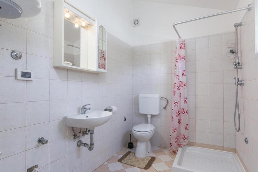 Pietra Villa Dajla Luaran gambar