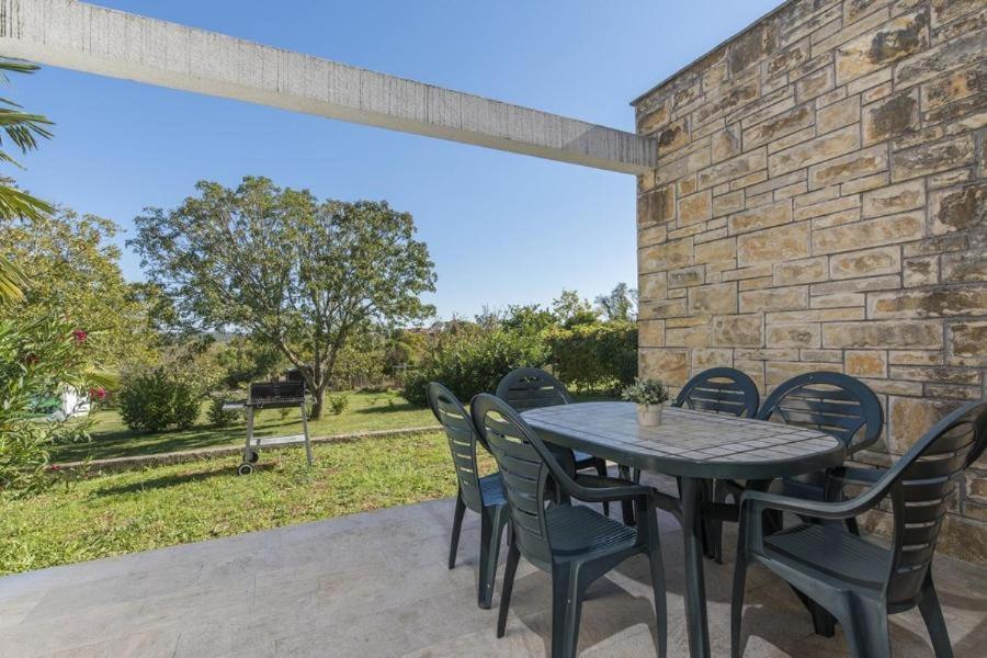 Pietra Villa Dajla Luaran gambar