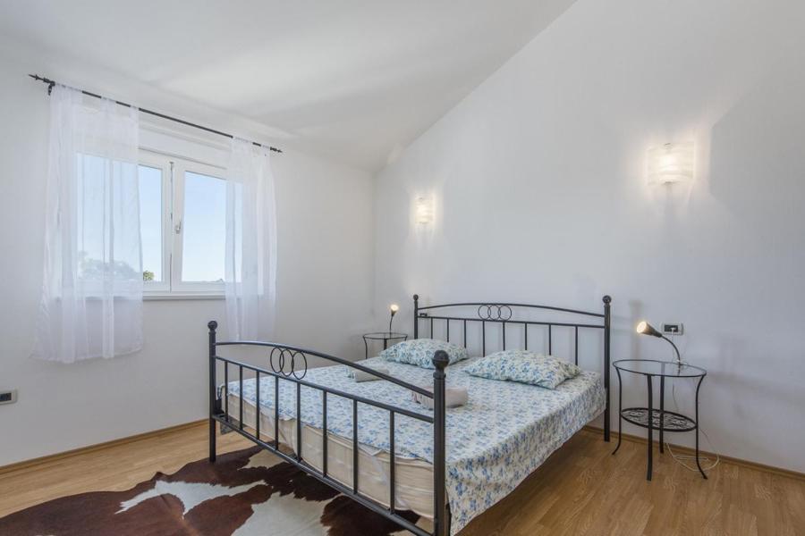 Pietra Villa Dajla Luaran gambar